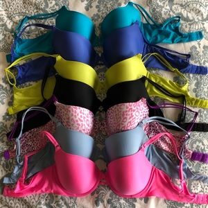 Victoria’s Secret Bras 34D